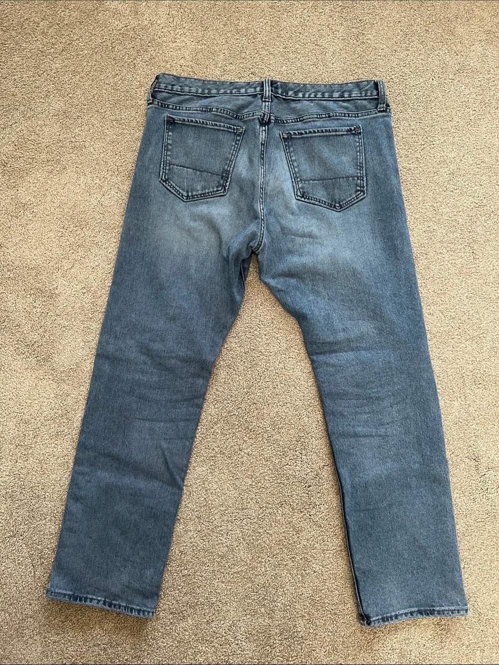 Banana Republic Men's Straight Jeans in Faded Blue 34x30